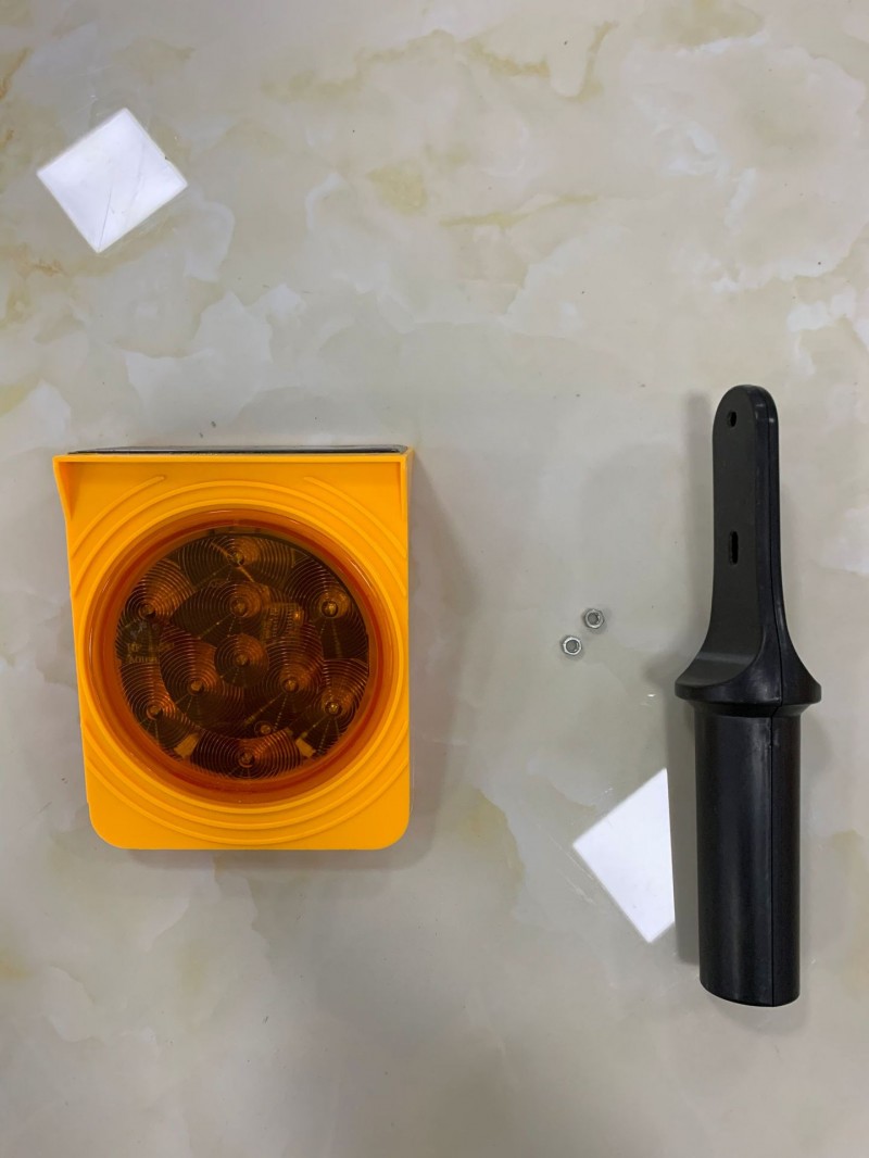 9670786693_715523407